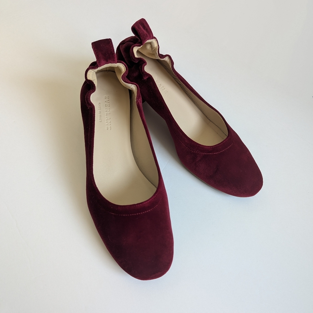 Everlane Day Heel, Crimson Velvet, Size 7